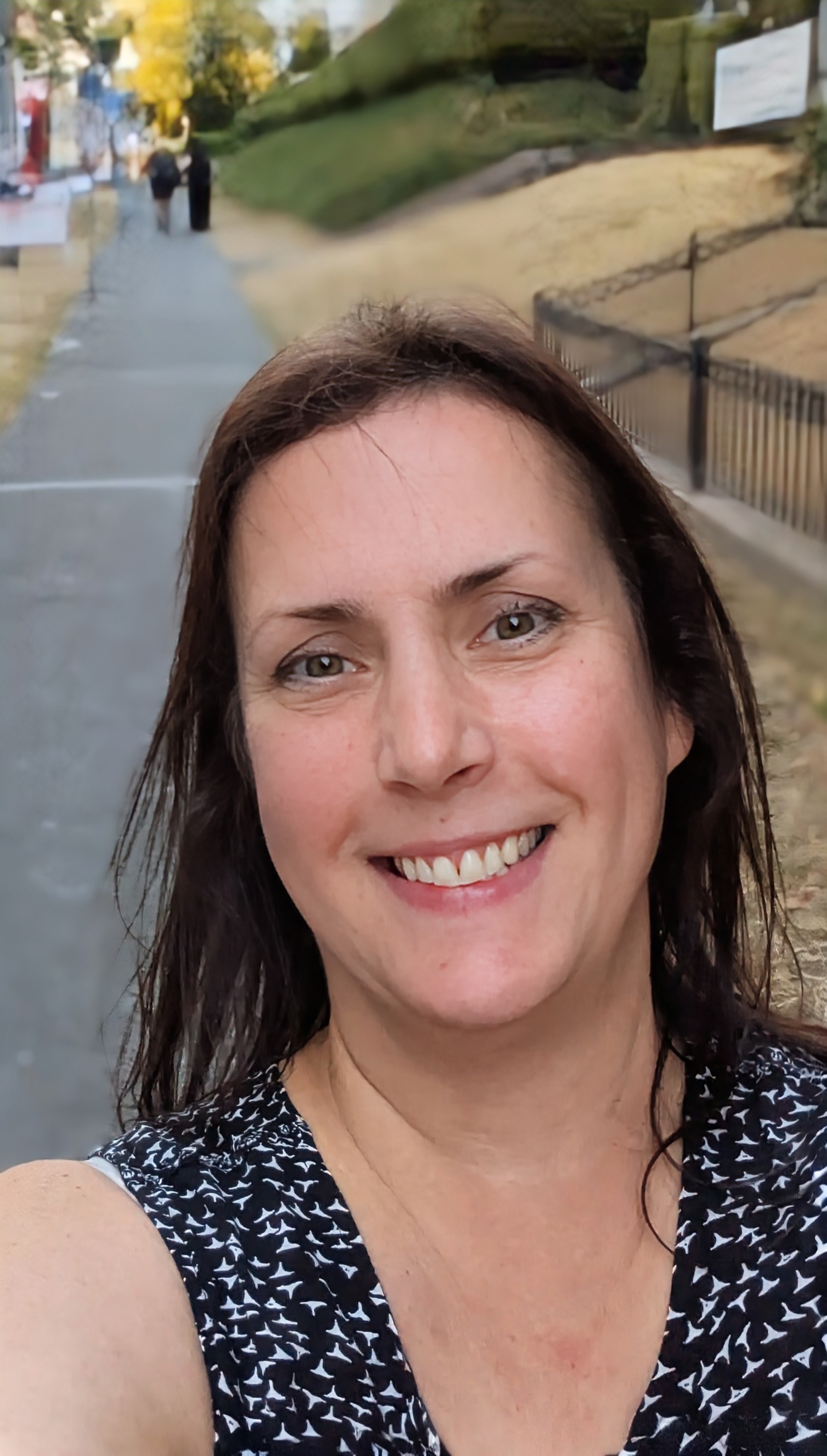 My name is Carolyn L from LocalMaid, and I look forward to helping clean your home.