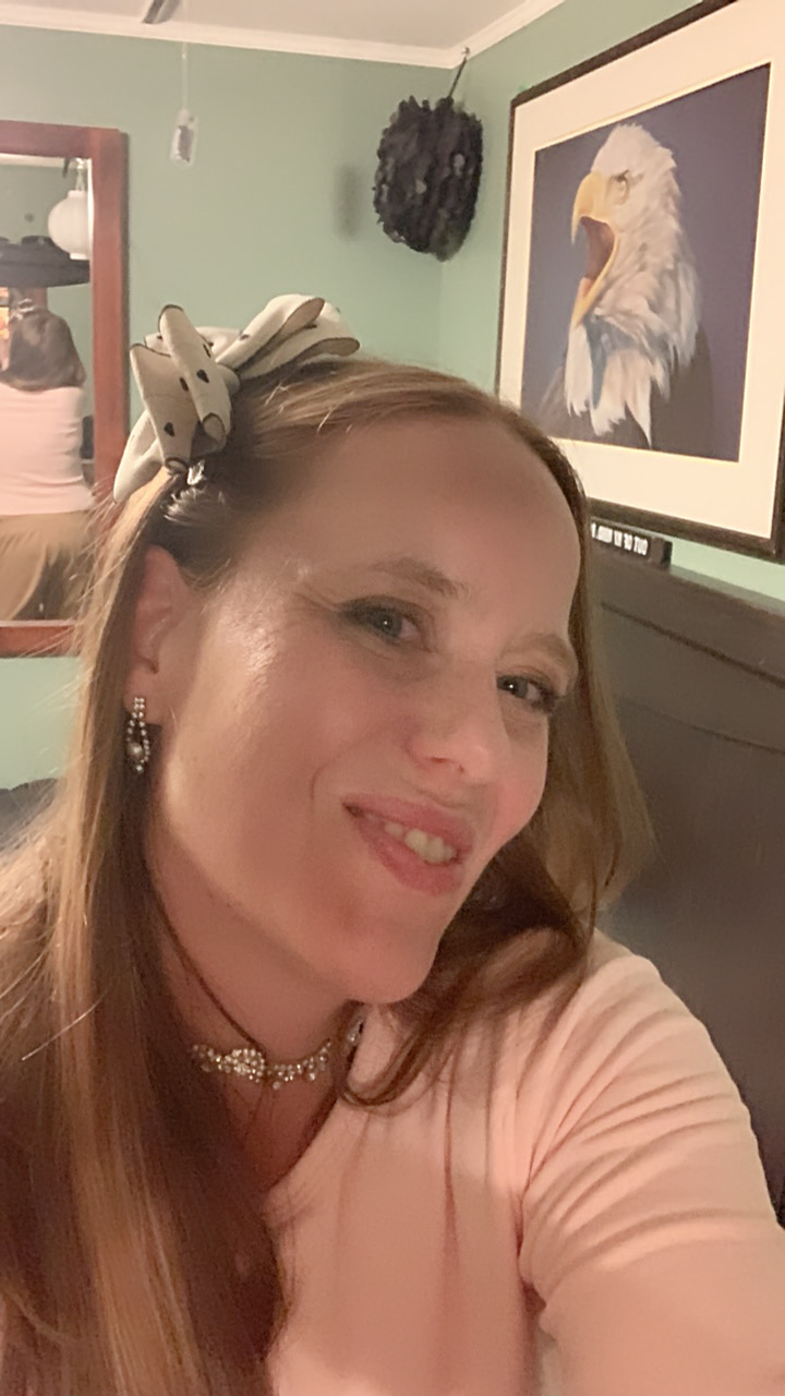 My name is Tracy C from LocalMaid, and I look forward to helping clean your home.